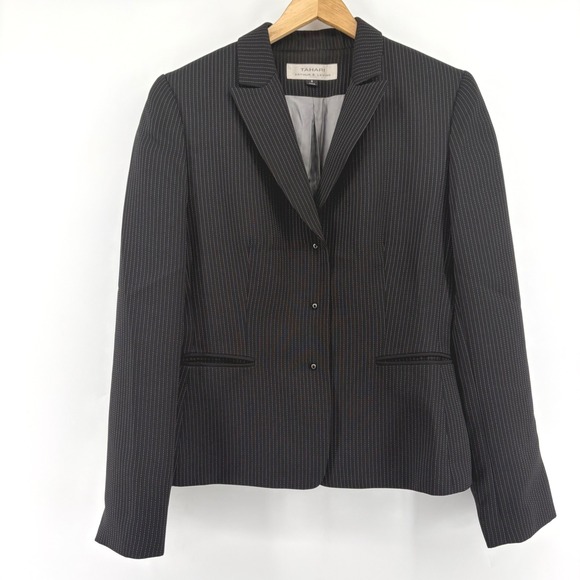 Tahari Arthur S. Levine Jackets & Blazers - Tahari Arthur S Levine Womens Black Pinstripe‎ Two Button Blazer Jacket Size 8